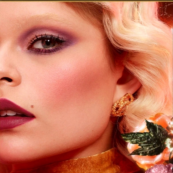 Mac "Feast Your Eyes" Eyeshadow Palette - Picture 4 of 14